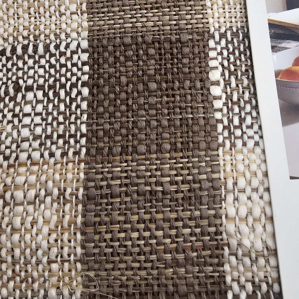 Table Runner - Picture 2 of 6